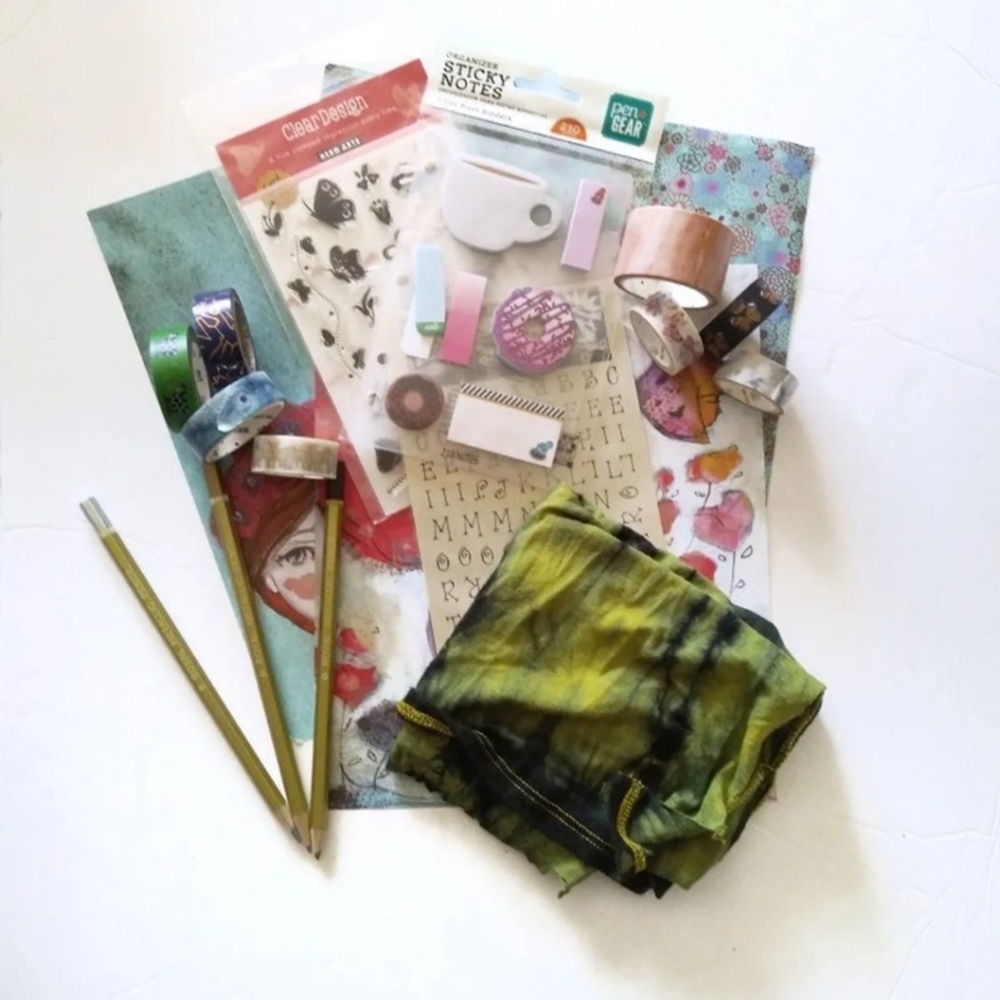 Mixed media bundle